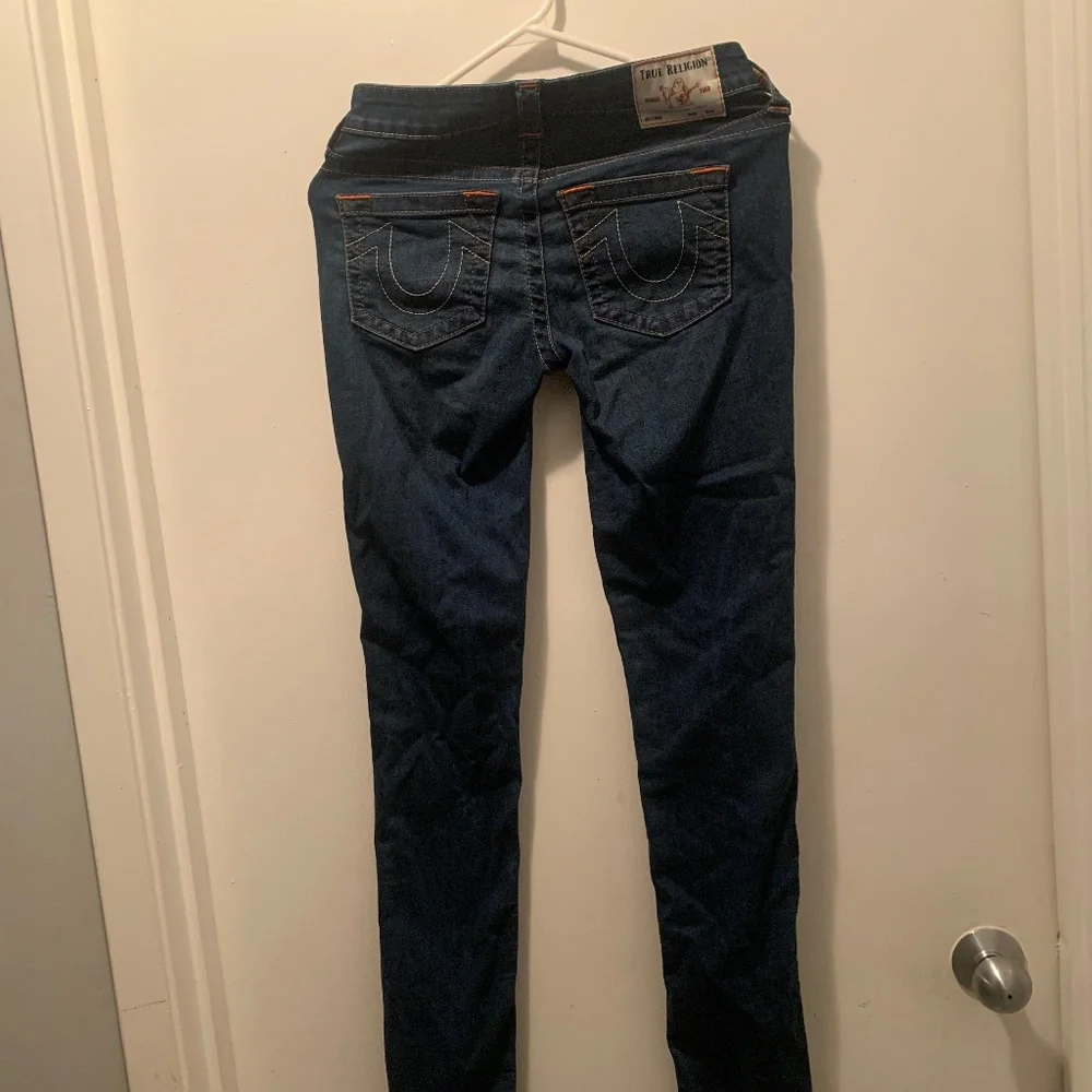 Women’s True Religion Jeans. - Picture 2 of 5